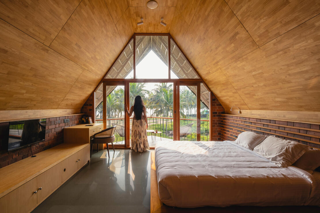 View of the sea from the entry of the bedroom